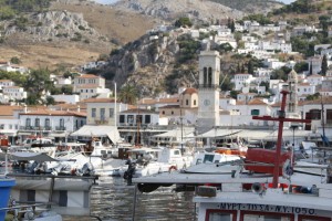 Hydra harbour